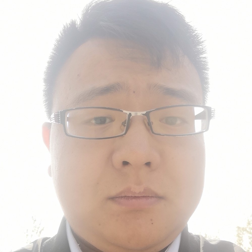 易博士的照片