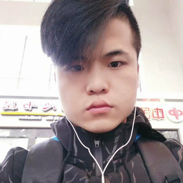 颜坤的照片
