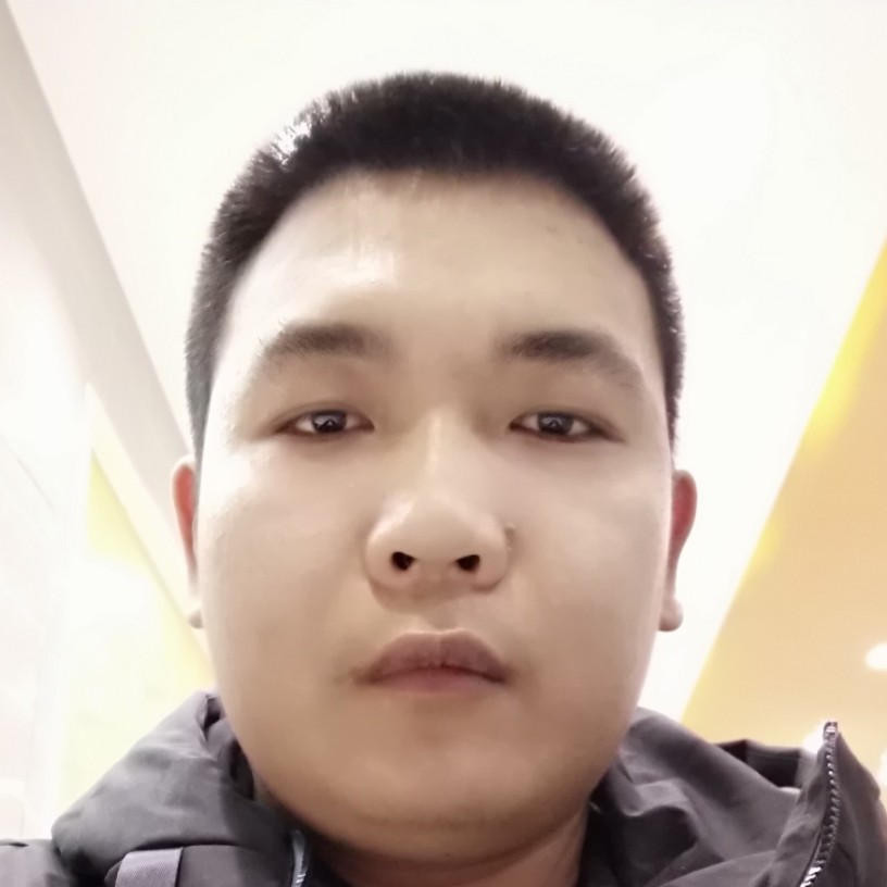 雪白保卫摩托的照片