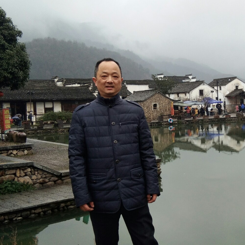方黎雄的照片