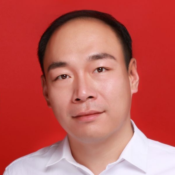 金鱼方闪闪的照片