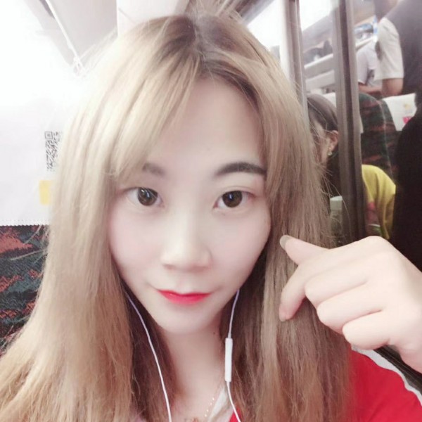 妖娆的麦兜兜的照片