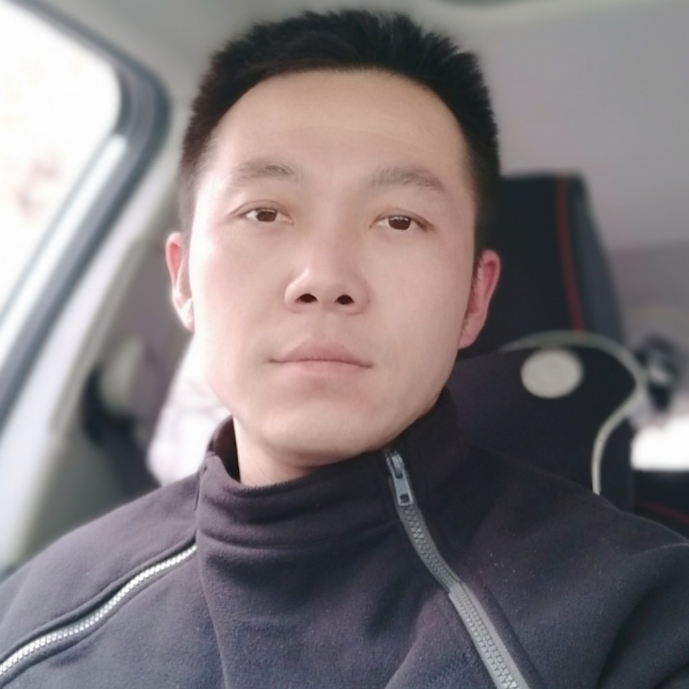 笑靥吃醋冷酷的照片