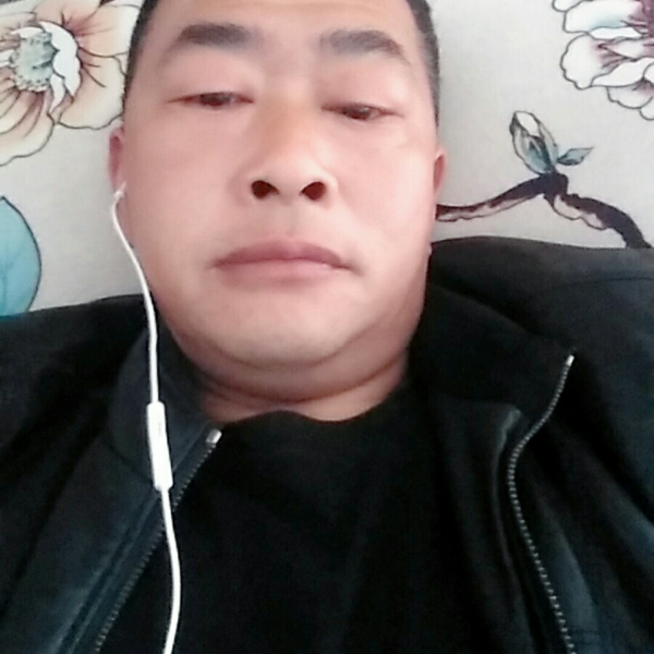 我来找对的那个人的照片