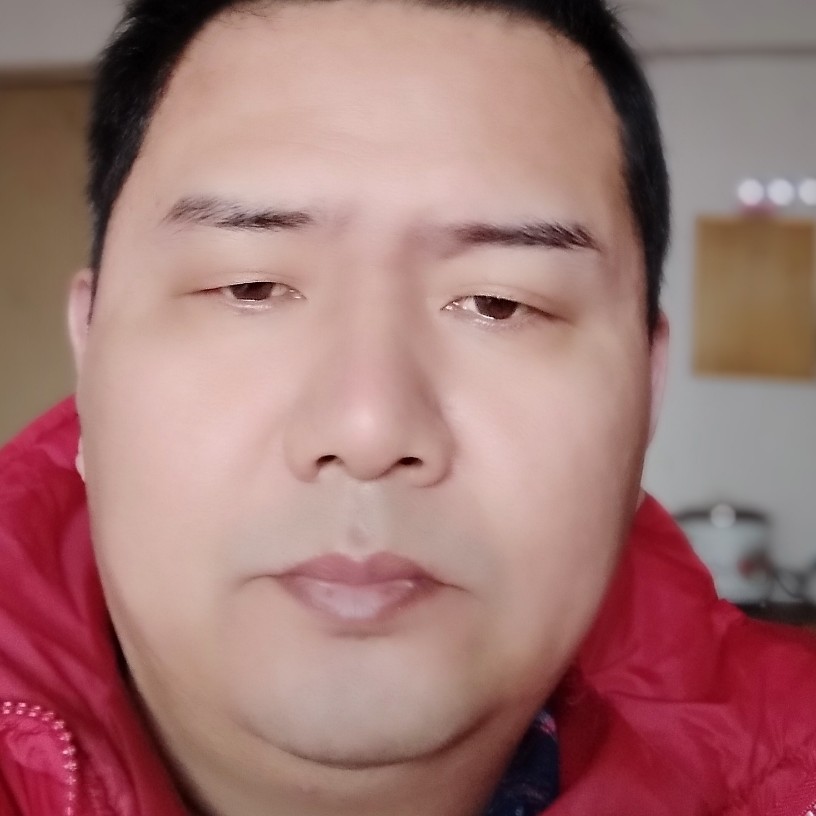 隐忍打香烟的照片