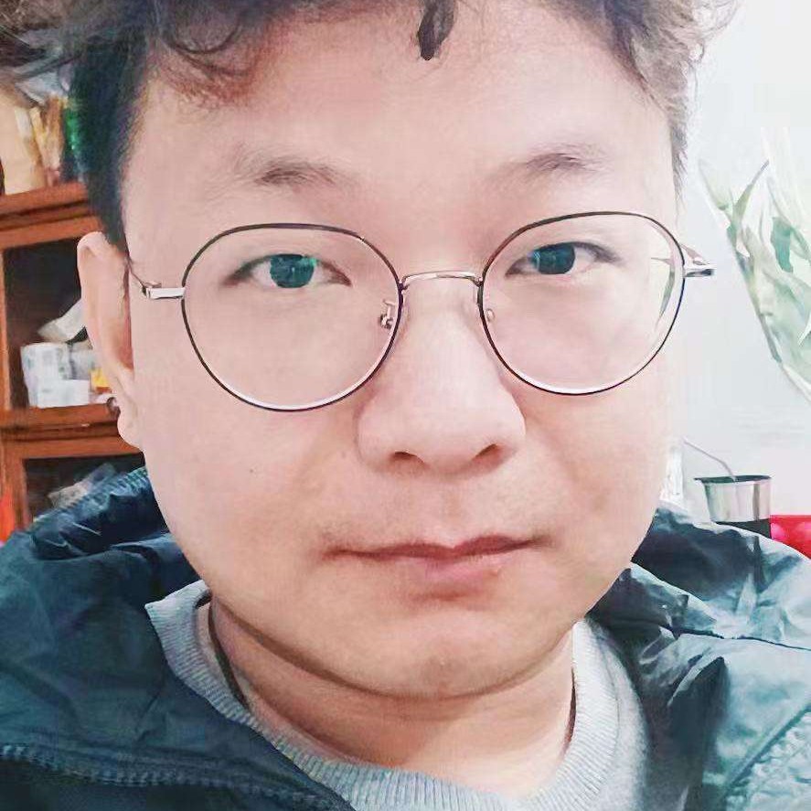 小黄同学的照片