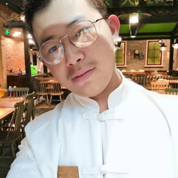 黄叶闭疏窗的照片