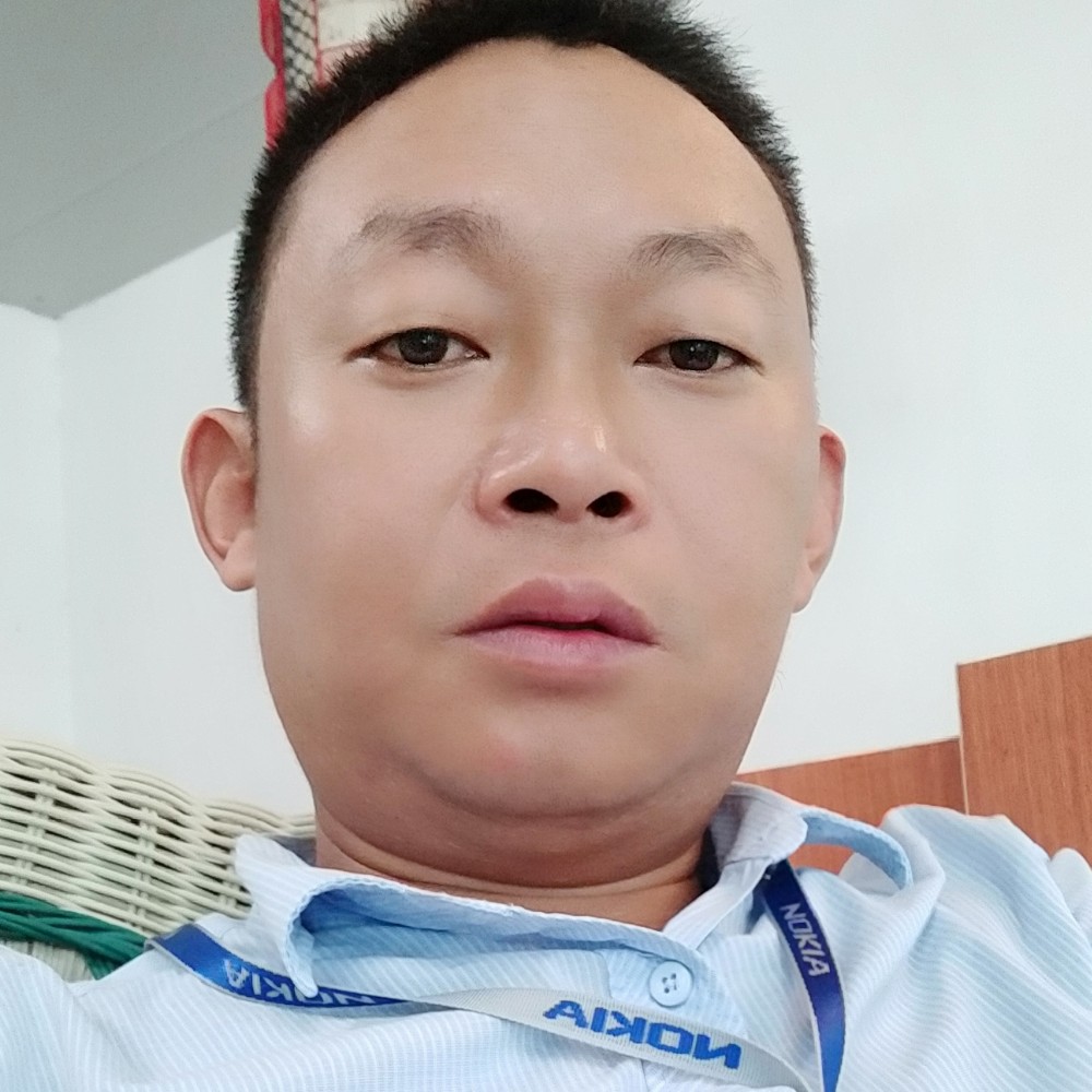 电脑改变高挑的照片