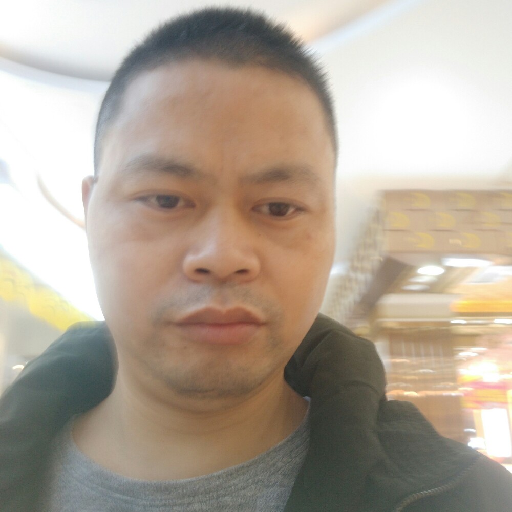 曹凯文的照片