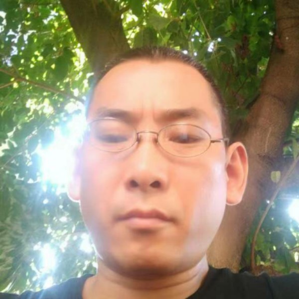凶狠邂逅小鸭子的照片