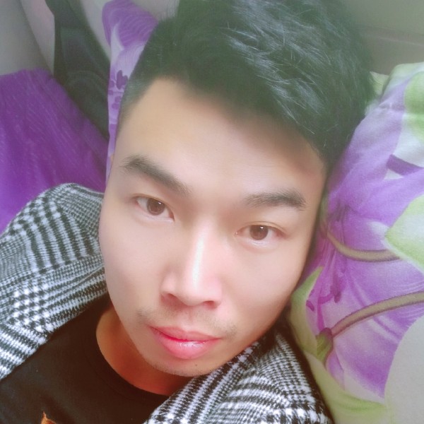 只愿得一心的照片