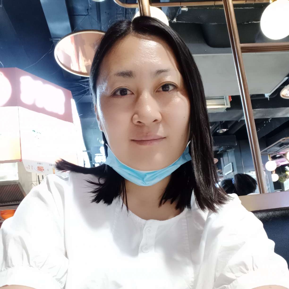滑板蹁跹典雅的照片