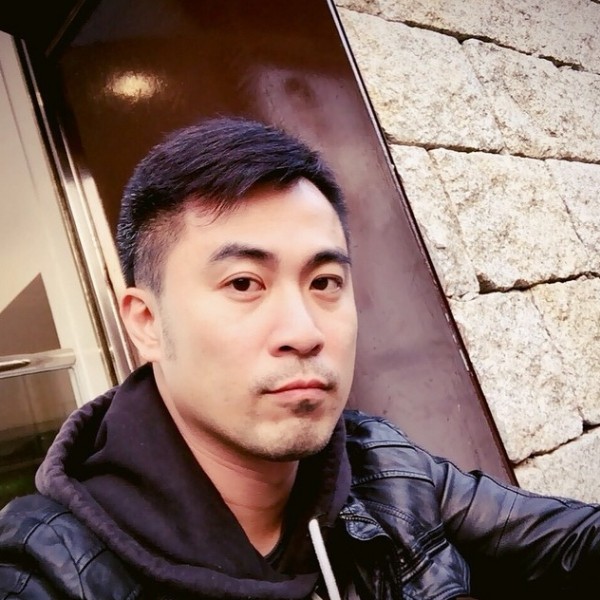 James等待的照片
