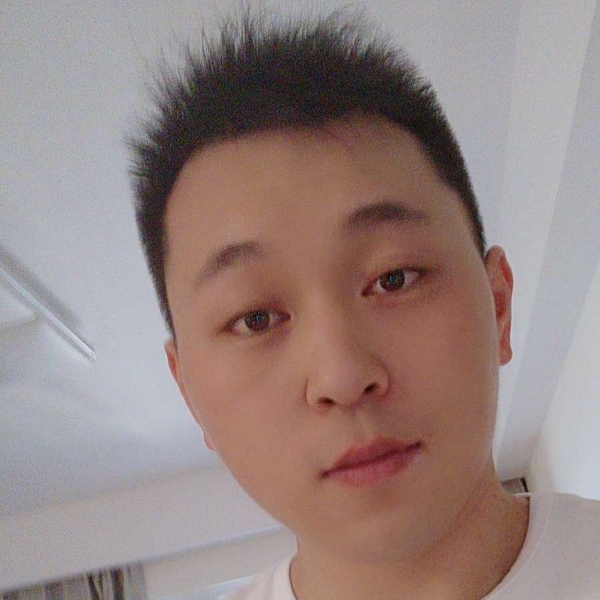 发夹浅吻乐观的照片