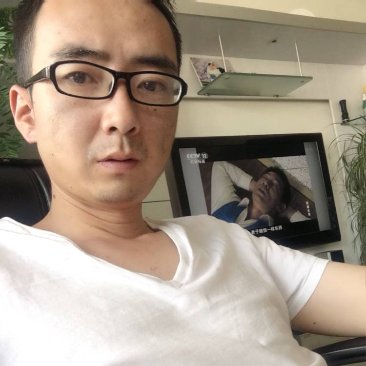 哎啦呜呦的照片