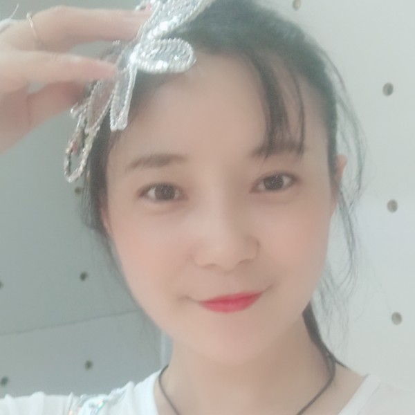 小刺猬笑大意的照片