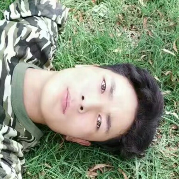 寂寞月亮的照片