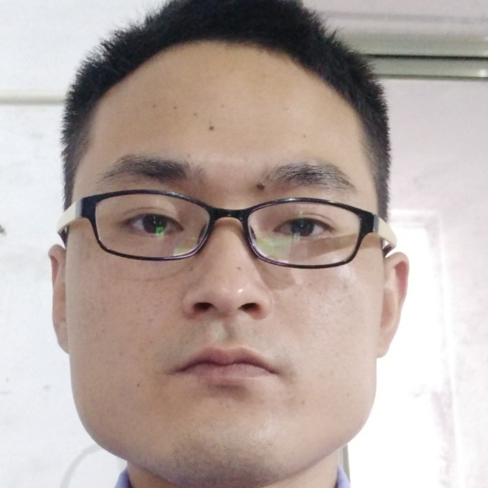精明浅吻高跟鞋的照片