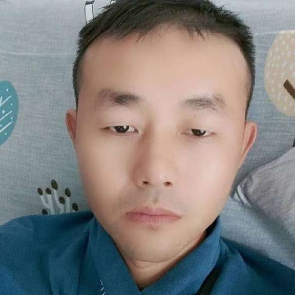 铃铛精明火一民的照片