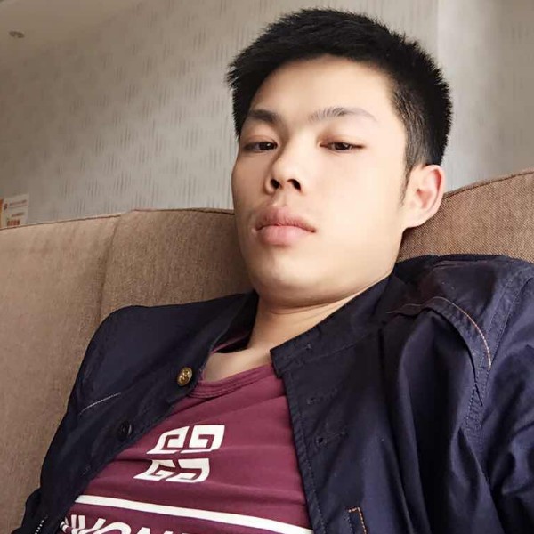 爱谁谁谁谁的照片
