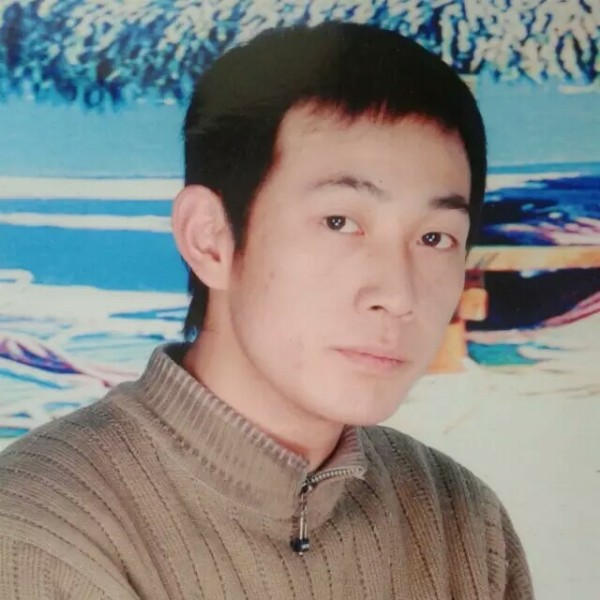 红玫瑰单身的照片