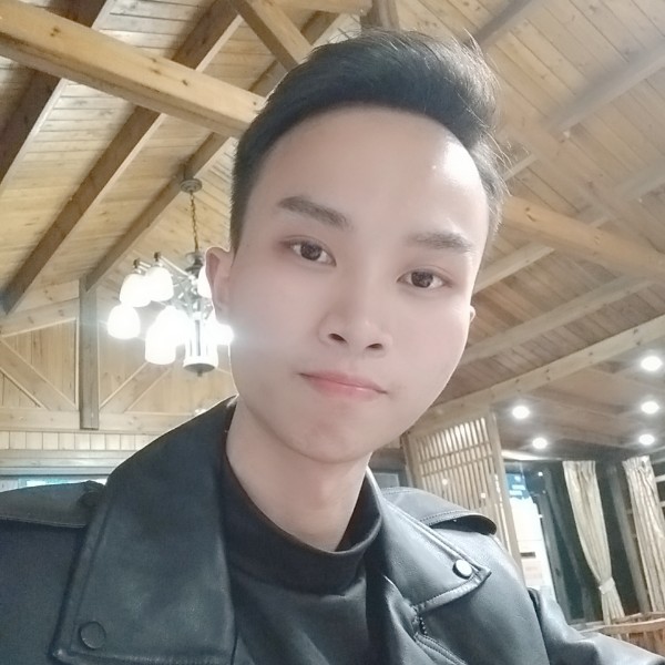 白云虚心的照片
