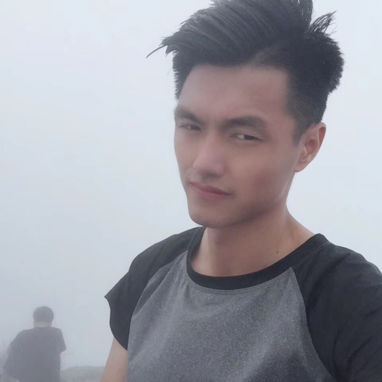 冷面中的暖心的照片