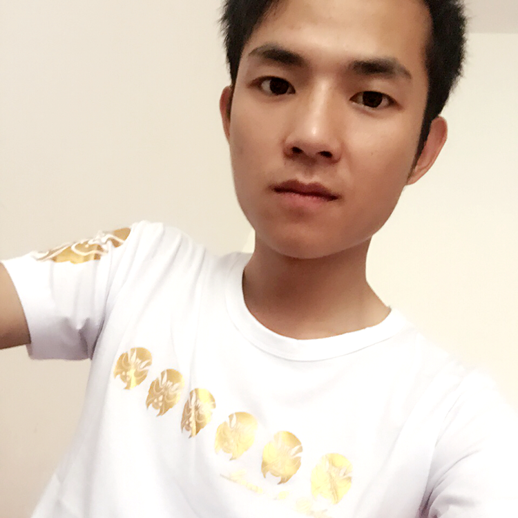 过路人、的照片