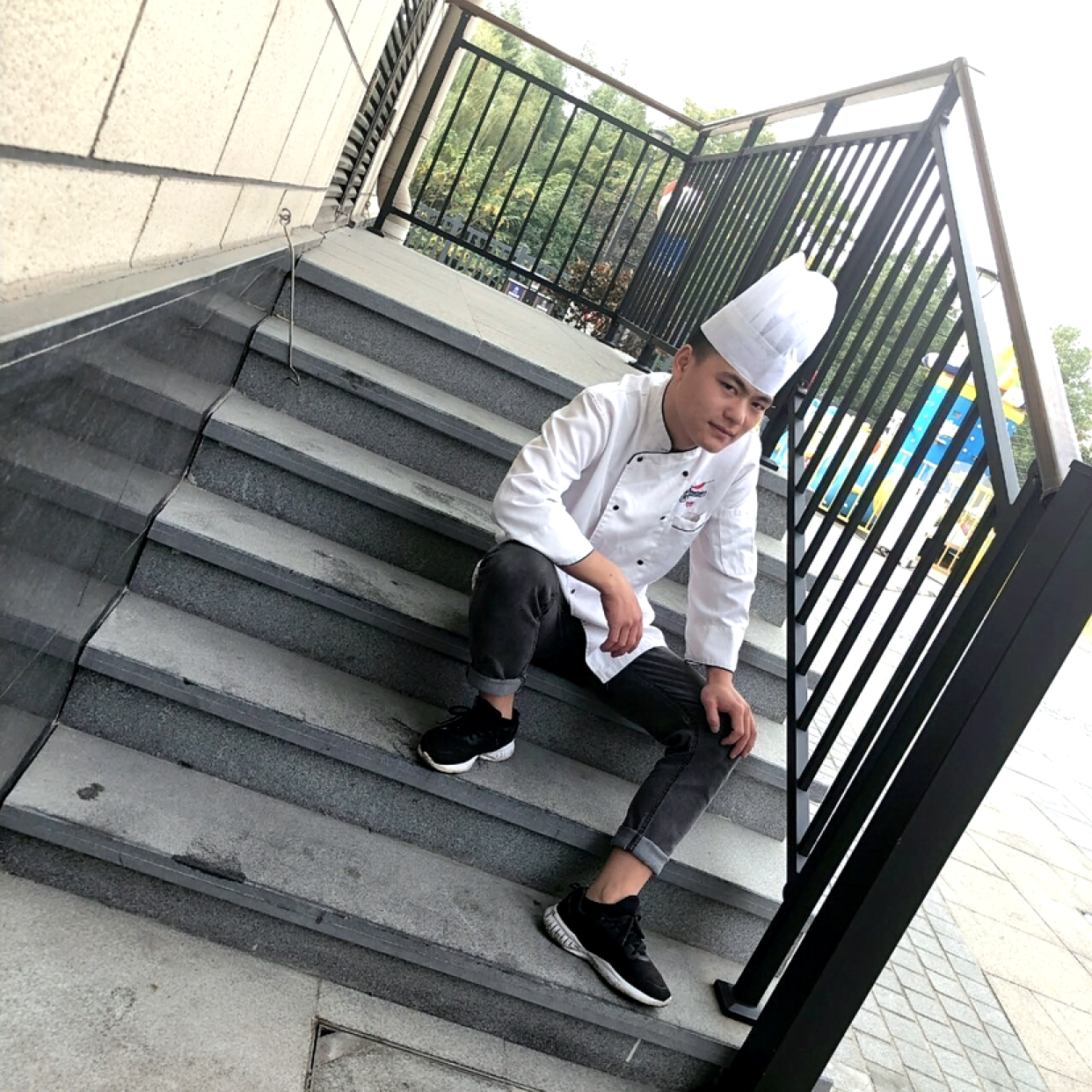泪雨后来的照片