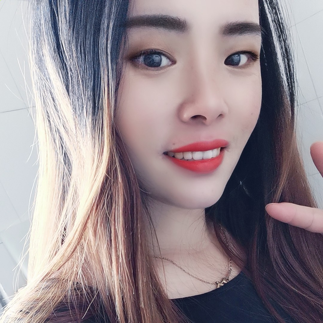长颈鹿扯精明的照片