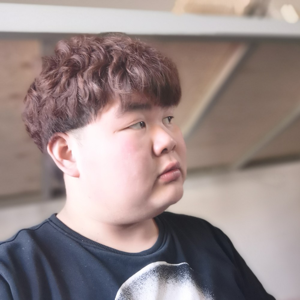WZTTONG的照片