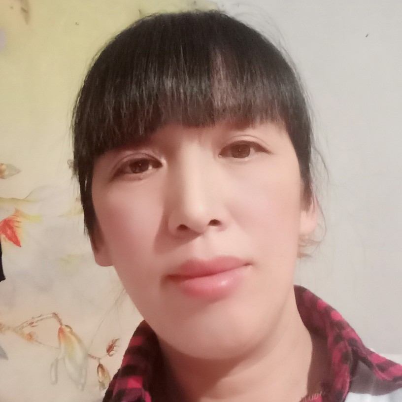 自信秋月的照片