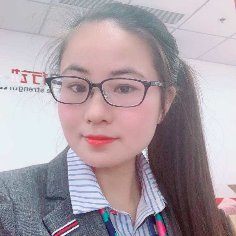 微笑女生的照片