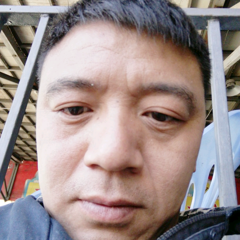 过时热狗的照片