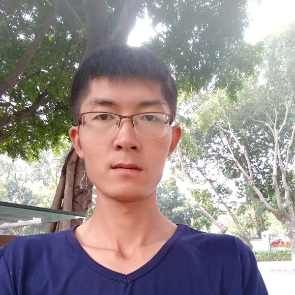 内向冬耀的照片