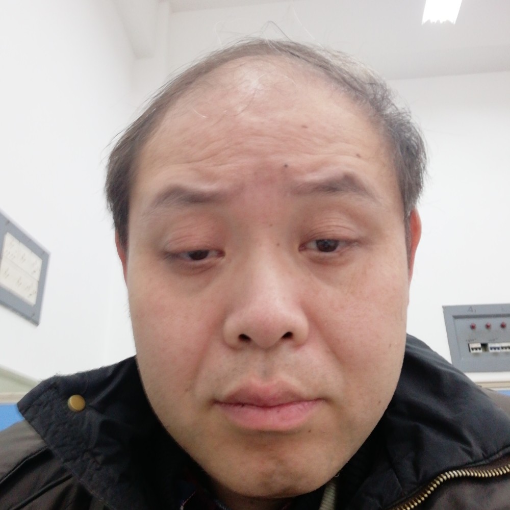 陆培俊的照片