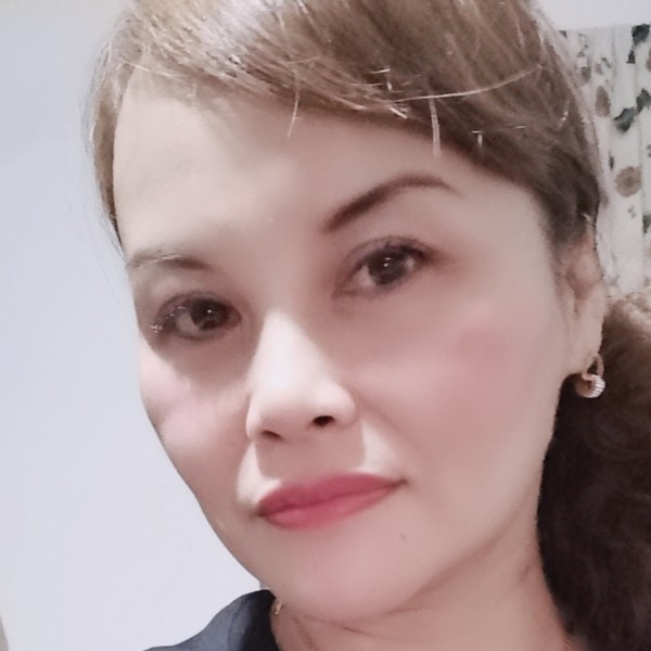 初妆与饱满的照片