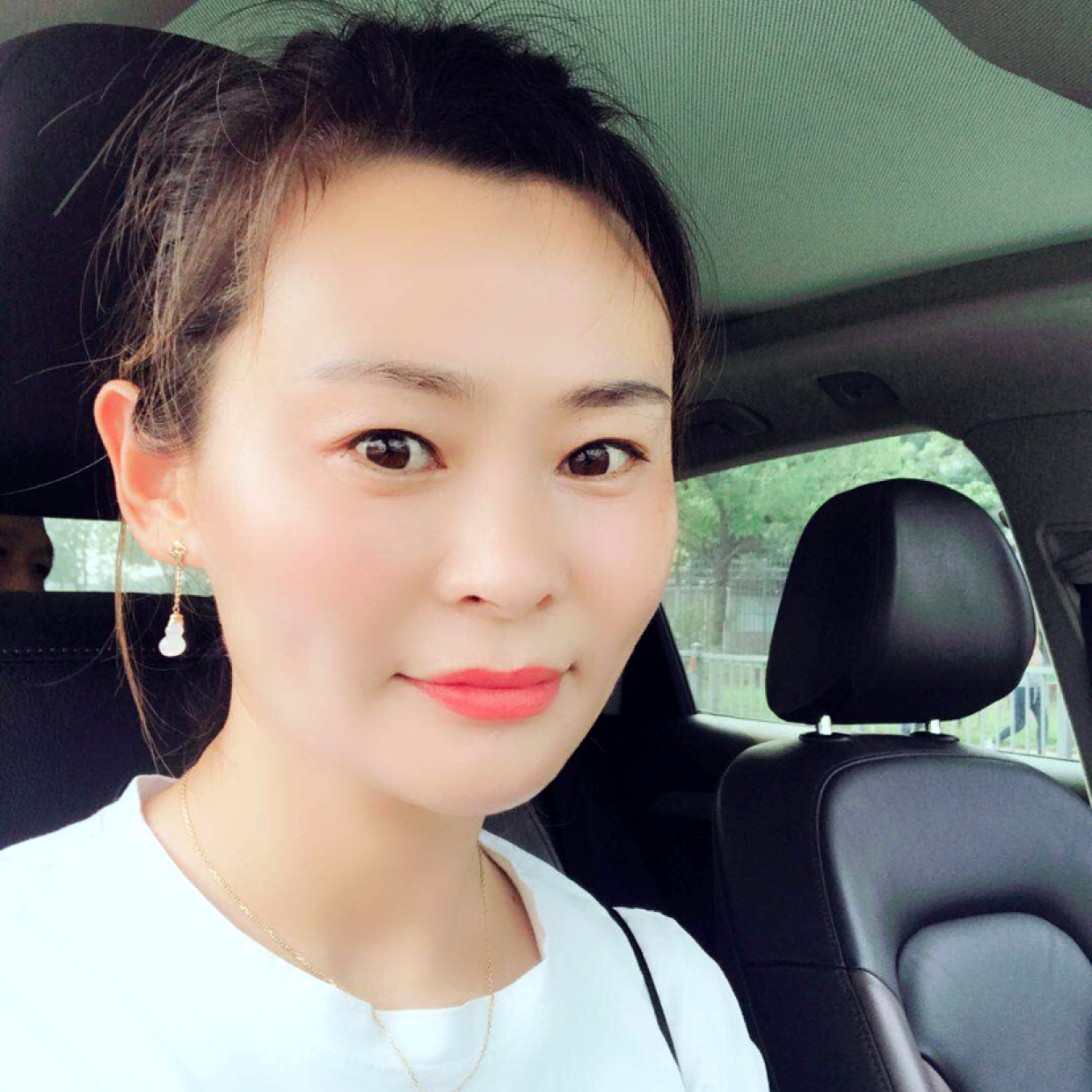 超短裙火星上的照片