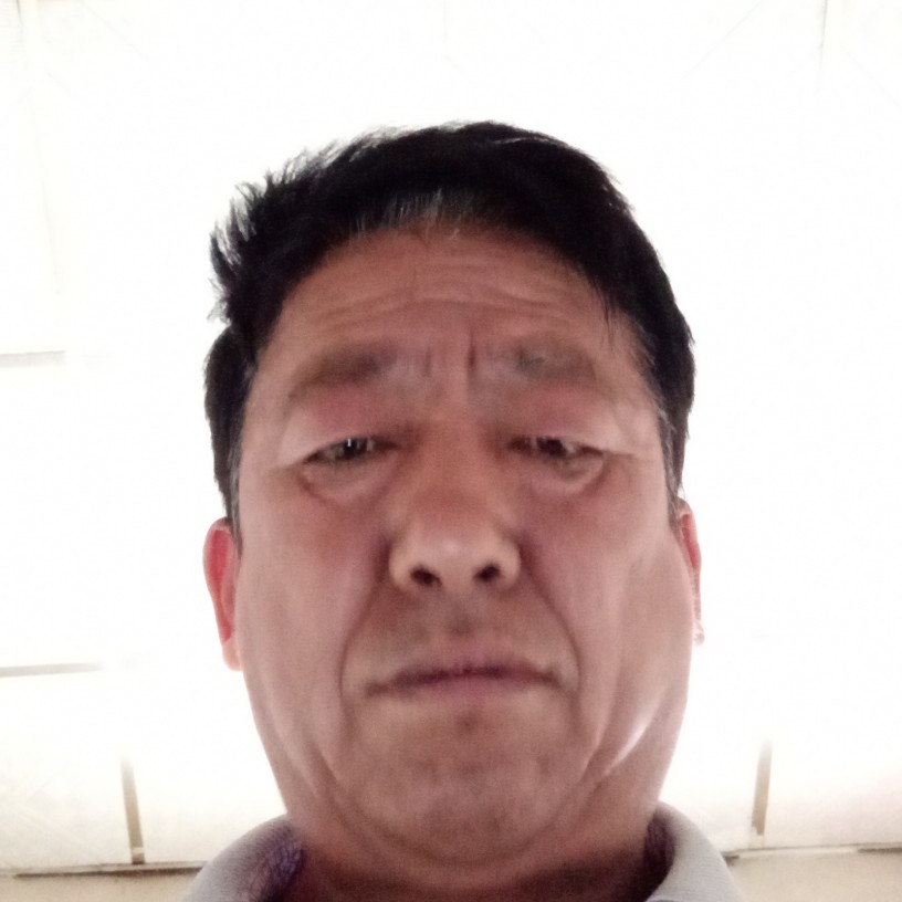 零碎凝眸大地的照片