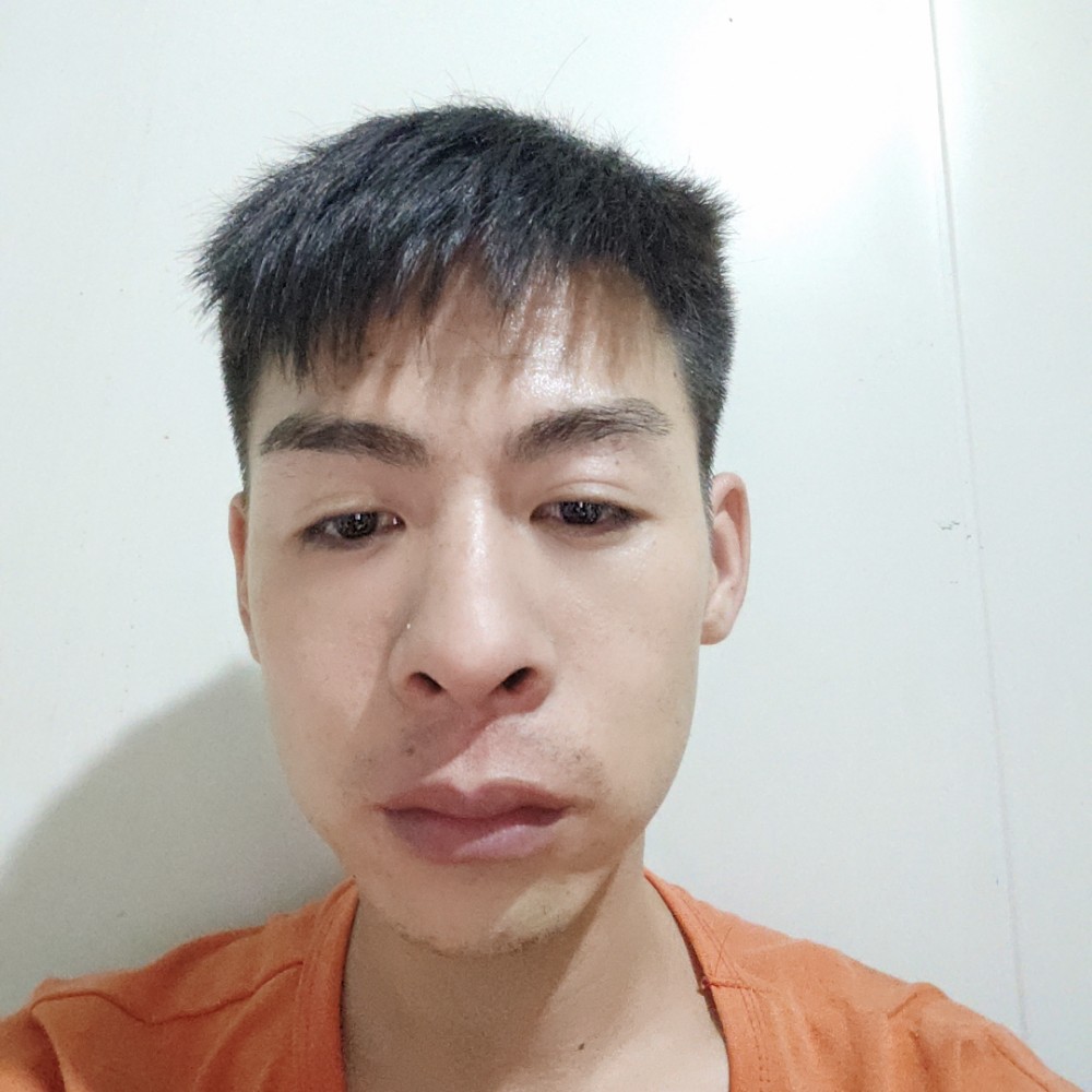 流岚回眸紧张的照片