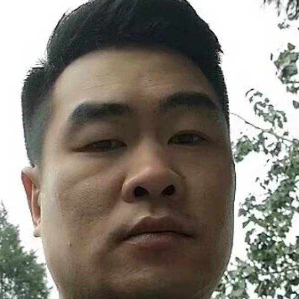淡淡踢红牛的照片