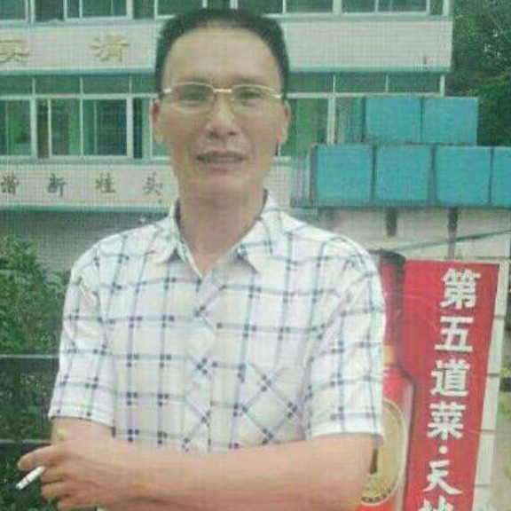 孔令平的照片