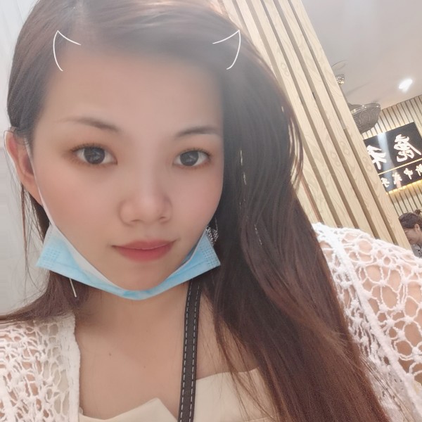 震动深拥芳芳的照片