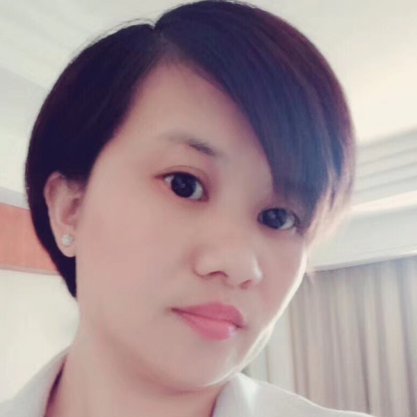 韶华深拥笑点低的照片