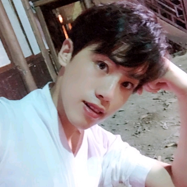 裙子深拥落寂的照片