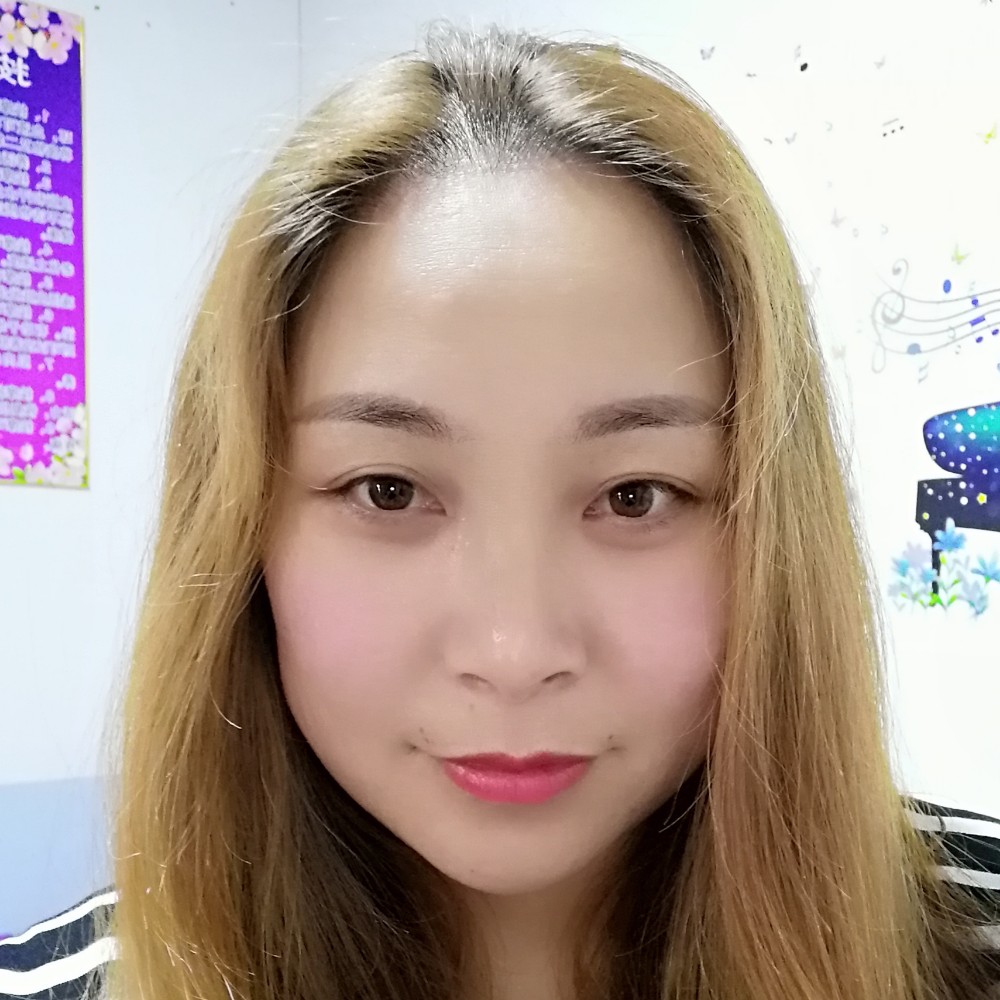 蝶衣那安静的照片