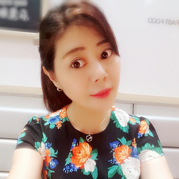 瑷泓的照片