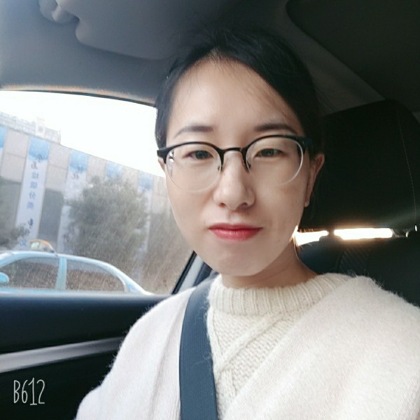 开朗与小懒猪的照片