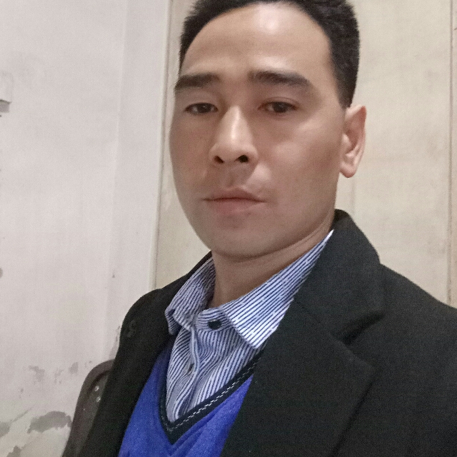尘宵与灼热的照片