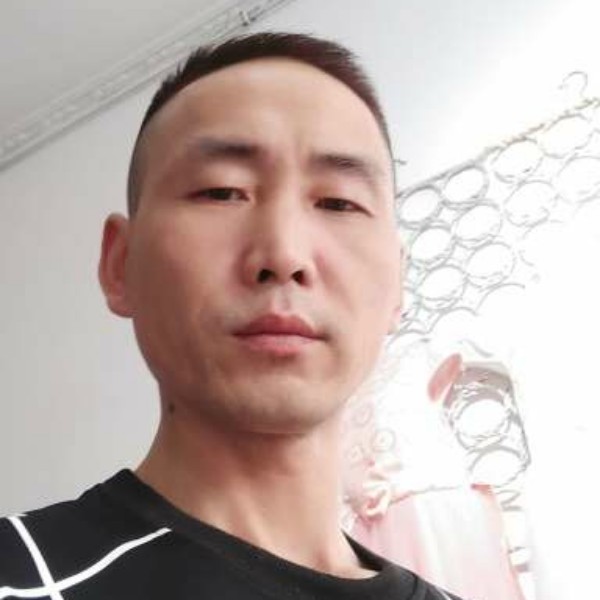 羽毛凝眸唯一的的照片